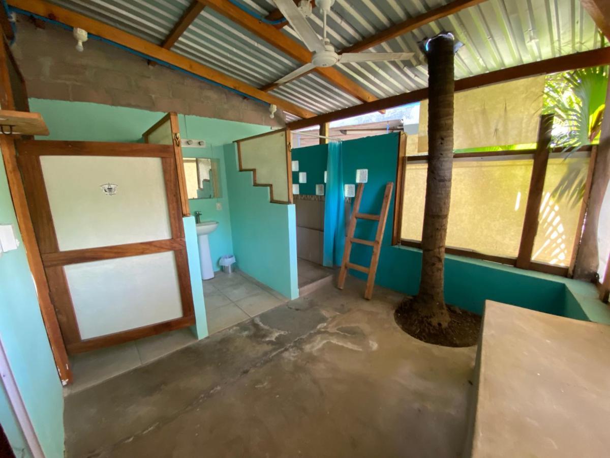 Lote 44 Guesthouse El Zonte Buitenkant foto